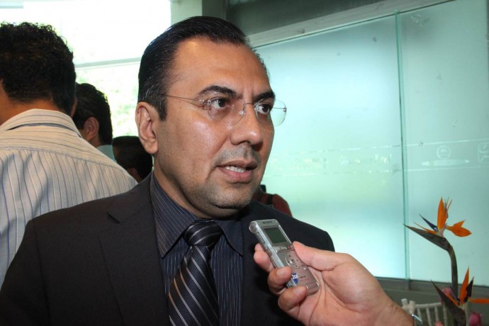 Diputados del PRI desechan solicitud de juicio político contra Duarte en legislatura local Edu-690x460
