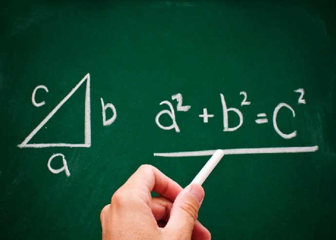 Divagaciones Matemáticas/La Ciencia Desde El Macuiltépetl - Plumas Libres