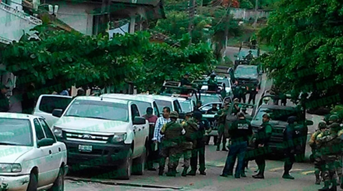 Fracasa super operativo para detener a presuntos asesinos de sacerdotes en Poza Rica Curas