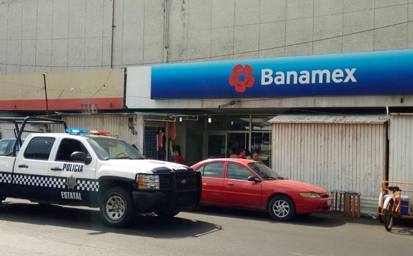 VERACRUZ: 2 atracos a bancos y 5 a comercios; delincuentes desafían al nuevo gobierno Banamex-robo