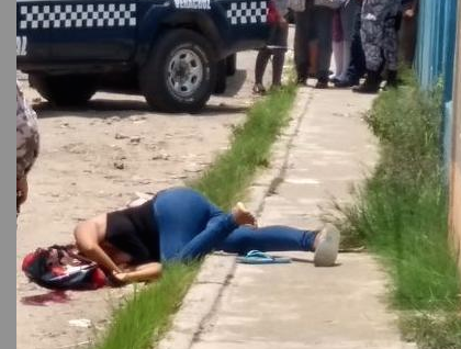 Asesinan a mujer en Minatitlán cuando acudía a recoger a su hijo a la escuela Captura-de-pantalla-2017-08-21-a-las-15.13.54