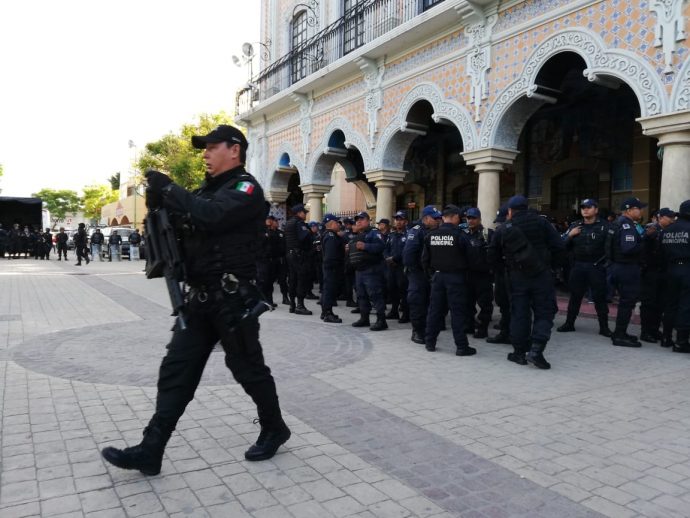 Puebla: Arrestan a Municipales de Tehucán por colusión con NARCOS toma control Policia Estatal. Noticias en tiempo real