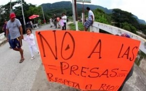 Los pobladores continuarñan en resistencia en Jalcomulco/Plumas Libres
