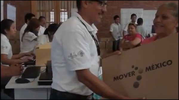 La SCT ya inició en algunos estados la entrega de estos televisores