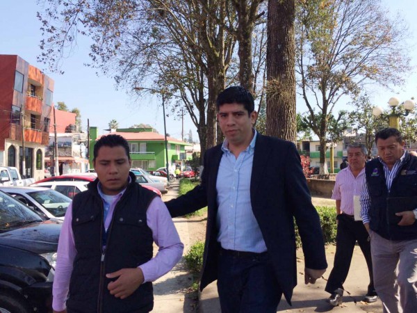 El alcalde Esteban de Jesús Acosta encabezó la protesta/Fotover