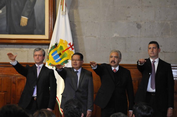 Gerardo Buganza regresa a la secretaría de gobierno, Flavino Ríos Alvarado a la SEV y Ramón Ferrari Pardiño a Sedarpa/Fotover