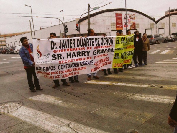 Los manifestantes bloquearon por momentos algunas avenidas/Plumas Libres