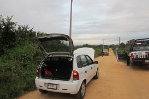 El chevy trae placas del D.F/ Foto cortesía de Diario de Acayucan