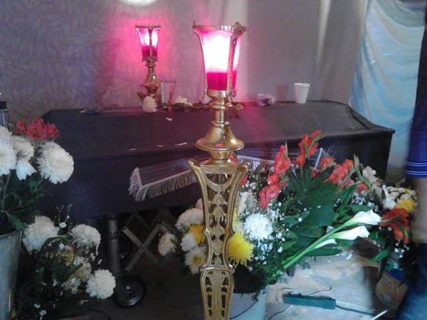 En los funerales de Johana Yamilet Miguel Vargas, llanto, dolor e impotencia/ Foto Plumas Libres