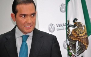 Luis Ángel Bravo Contreras está dando tiempo al alcalde de Medellín Omar Cruz Bravo para que huya