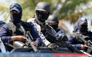 La famosa policia acreditable no es tan "acreditable"
