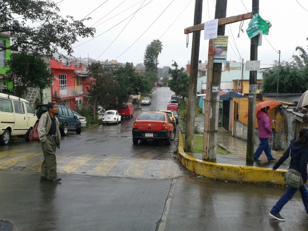 La enorme cruz ya se ha convertido en una centro de atracción en la colonia/Foto: Francisco de Luna