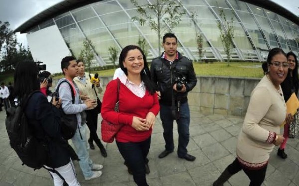 Ana Lília López edil de Teocelo se inventó una encuesta "pública", en la que solo votaron los empleados municipales