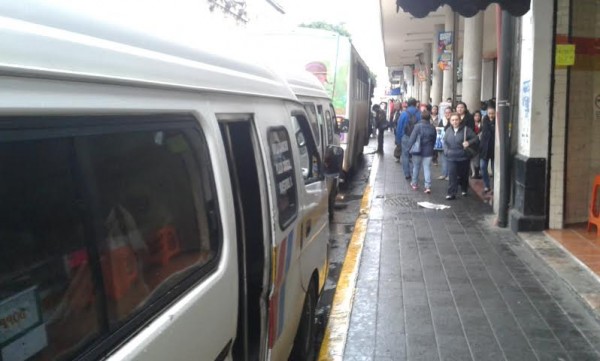 Los comerciantes se quejan de la indiferencia de autoridades para ofrecer seguridad/ Foto F. de Luna