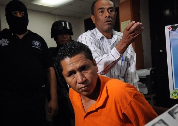 El jefe de escoltas y chofer del alcalde de Medellín, Omar Cruz Reyes; Martín López Meneses, ya está en penal de Coatzacoalcos