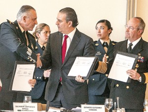 Empresarios demuestran el desprecio por las clases pobres en México al apoyar el abuso y corrupción del gobierno