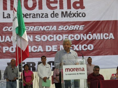 Andrés Manuel López de gira por Poza Rica, norte de Veracruz