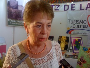 Xochitl Osorio con cámaras quieren abatir inseguridad en escuelas