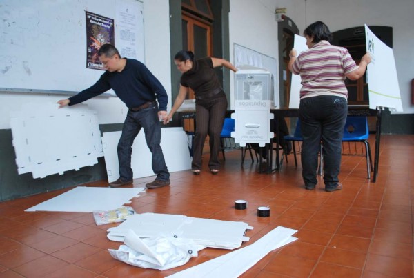 Elecciones del 7 de julio de 2013/Fotover