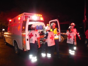El joven herido por quitarle celular y mochila esta grave en la Cruz Roja de Xalapa