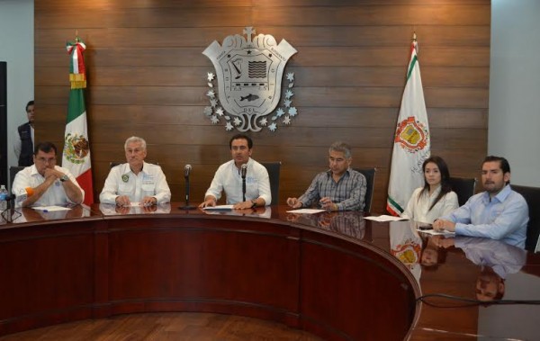 Dará fluidez al tráfico vehicular eliminando semáforos, colocando boyas de tráfico para encausar carriles, y cerrando calles de retorno, dijo el alcalde Miguel Yunes