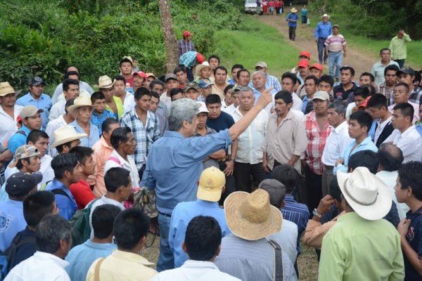 La falta de pagos de recursos federales del gobierno estatal a campesinos, puede provocar inconformidad social/ Foto Plumas Libres