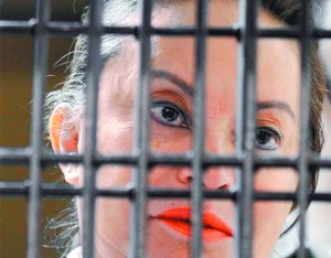 Sin testigo protegido, ya no tiene de donde acusar a Elba Esther Gordillo