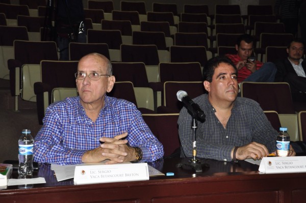 El abogado Sergio Vaca acudió en representación de Omar Cruz quien se encuentra escondido a pesar de que cuenta con amparo federal, acusado por el homicidio del periodista Moisés Sánchez/Fotover