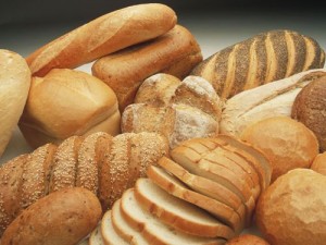 Quitar de tu dieta el pan, por el alto gluten que contiene, te ayudará a combatir la inflamación y el dolor de todo el cuerpo