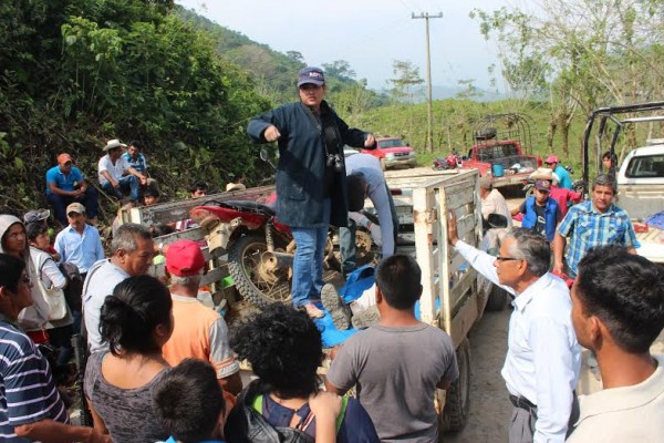 Lo asesinaron para robarlo, pero su família ya no quiso que autoridades se llevaran cadáver pues sólo les cobran por regresarlo/ Foto Plumas Libres