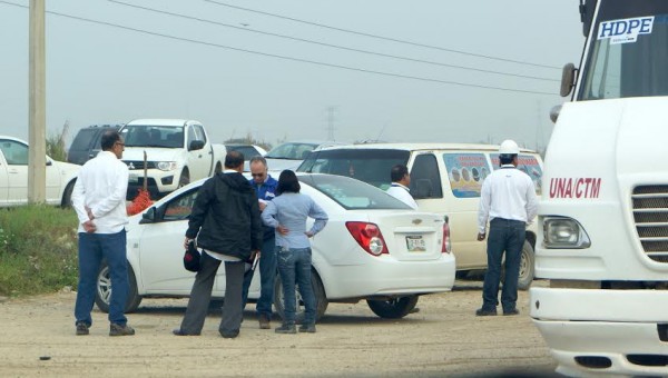Los sindicalizados de la CTM exigieron la reinstalación del presunto acosador sexual/ Foto Plumas Libres