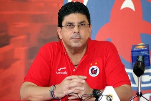 Fidel Kuri Grajales usó a los Tiburones Rojos para abrir su primer acto de campaña a diputado federal en distrito de Orizaba