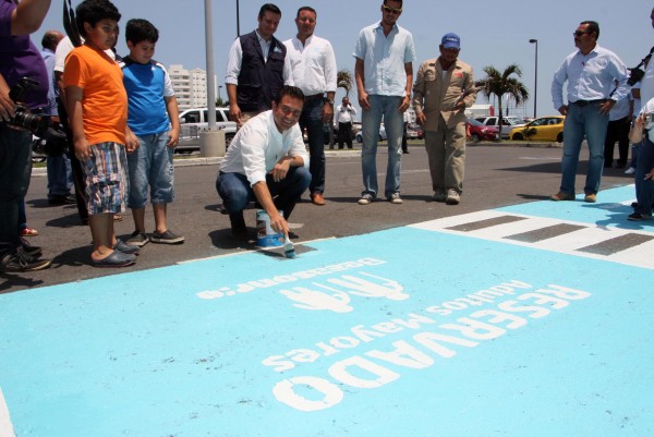 FOTO PROGRAMA ESTACIONAMIENTO ADULTOS MAYORES 01