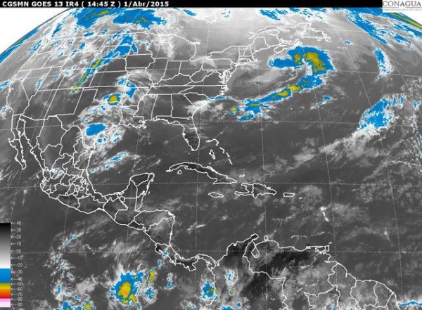 Ambiente caluroso dominará a lo largo de los Estados de Tamaulipas y Veracruz. No se descartan lluvias aisladas con actividad eléctrica en horas de la tarde y noche en la montaña