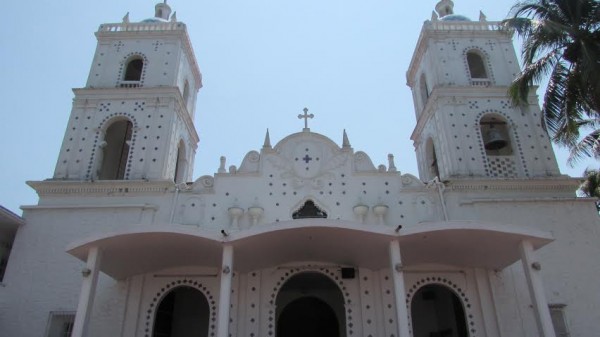 En la Iglesia de Catemaco los ladrones dejaron destrozos/ foto Plumas Libres