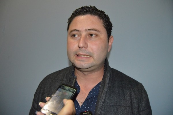 Ivan Espinoza líder del PAN en Córdoba, lamenta actitud de regidora Mirna Puertos