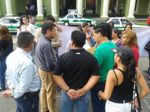 La corrupción de Adolfo Mota al paso por la SEV dejó las obras inconclusas en la escuelita, denunciaron padres