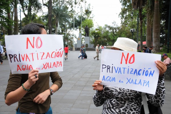 La protesta frente a palacio de gobierno/ FOTOVER