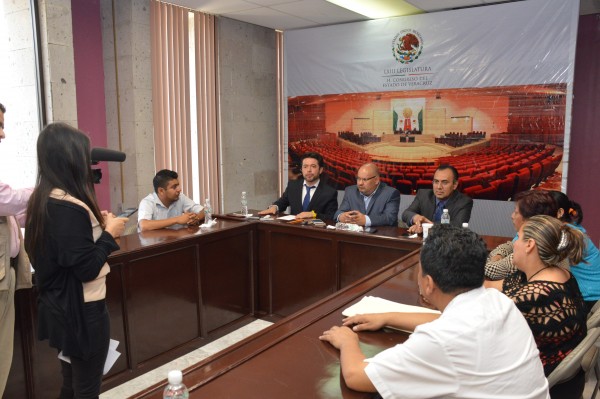 Reunión de locatarios del mercado de Misantla con diputados locales/Plumas Libres