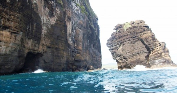 Los bancos de roca basáltica de la biósfera de los Tuxtlas están siendo destruidos para obras de ampliación en puerto de Veracruz con aval del gobierno estatal