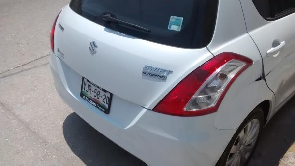 Luego dañaron su vehículo del lado del copiloto/F. Plumas Libres