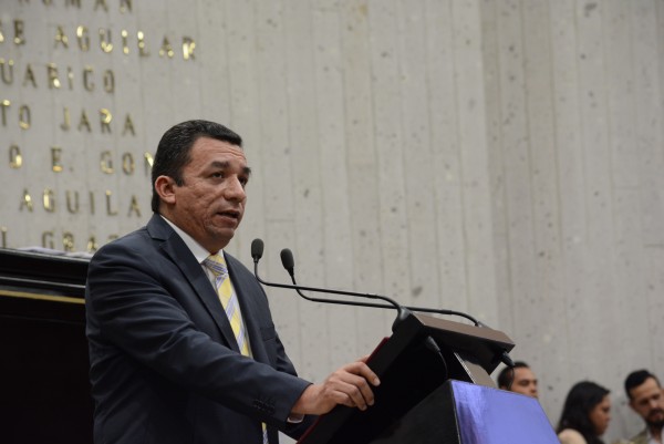 Jesús Alberto Velázquez Flores./Plumas Libres