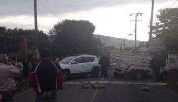 8 municipios de la región se vieron afectados por el bloqueos gracias a la nula acción del alcalde de Xalapa Américo Zúñiga Martínez