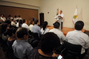 Rueda de prensa en WTC para no decir nada sobre inseguridad que priva en Veracruz/Foto AVC noticias
