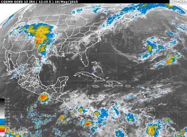 Persistirá alta la temperatura en la mayor parte de la región de pronóstico, manteniéndose el potencial para lluvias y tormentas eléctricas en zonas de montaña.