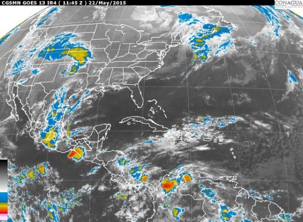 Ambiente caluroso a muy caluroso en la mayor parte de la región de pronóstico con lluvias y tormentas eléctricas en Tamaulipas, y zona montañosa y sur de Veracruz.