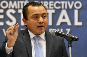 Jesús Mancha dice que "el favorito de palacio", está abajo en preferencias pues no hizo nada cuando fue alcalde de Tuxpan