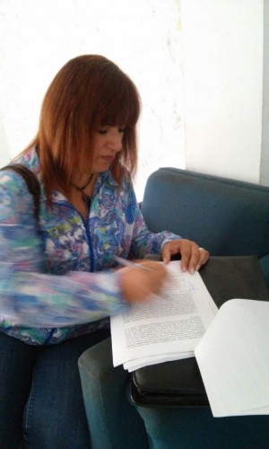 Claudia Guerrero al presentar denuncia contra Nemi Dib/Plumas Libres