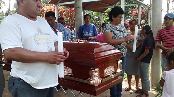 Pretendiendo ignorar que nada sucede en Veracruz, ni un pésame envió la Comisión Estatal de Atención a periodistas a la família/ Foto Plumas Libres