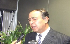 El alcalde priísta de Coatepec, Roberto Pérez Moreno, es investigado por presunta participación en asesinato de su ex tesorero